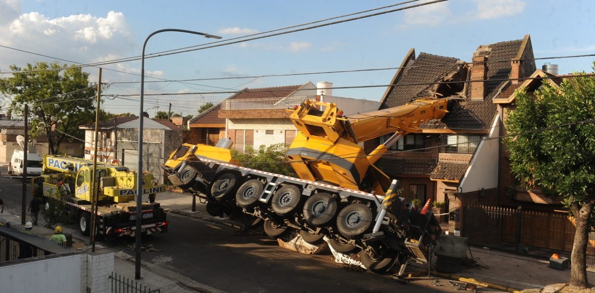 BkukLd9SM_1256x620__1.jpg