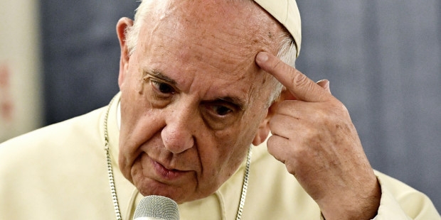 web3-pope-francis-plane-travel-vincenzo-pinto-afp.jpg