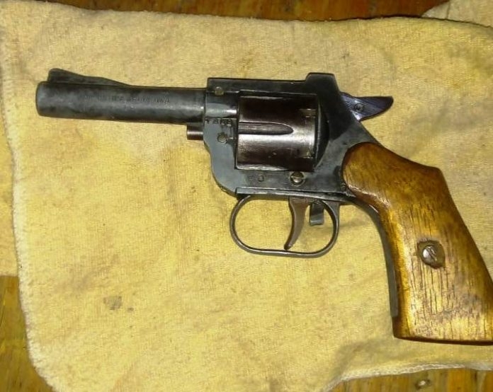 22-696x554.jpg