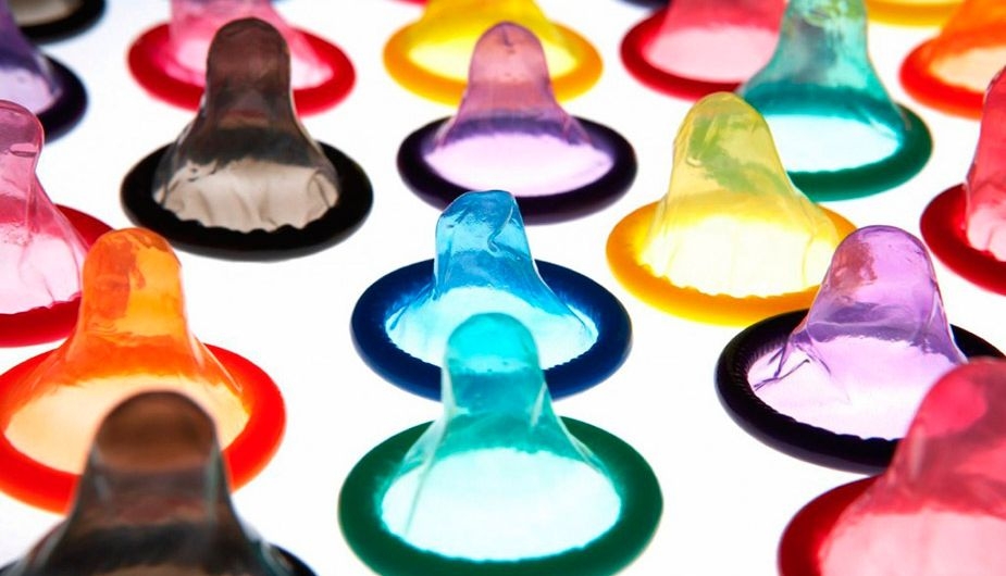 condones-colores-ets-preservativos-925x530.jpg