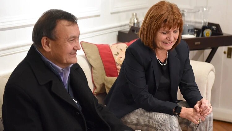Patricia-Bullrich-con-Villar-Cataldo-3.jpg