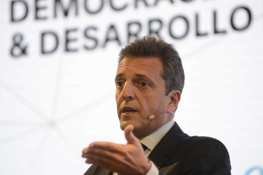 clarin-democracia-y-desarrollo-fotos___-CJKiDzPD_1256x620__1.jpg