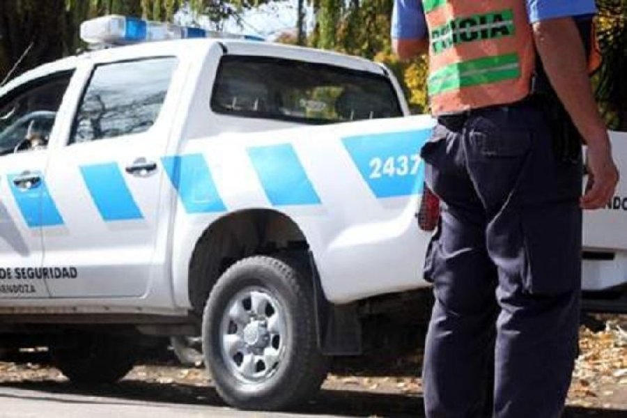 1503707457532Policía Mendoza.jpg