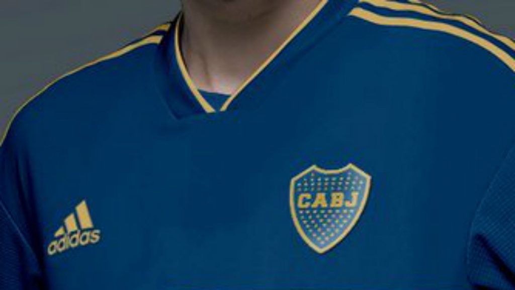 boca-adidas-mockup_1natzafllgcm61xuio6s6hw1lx.jpg