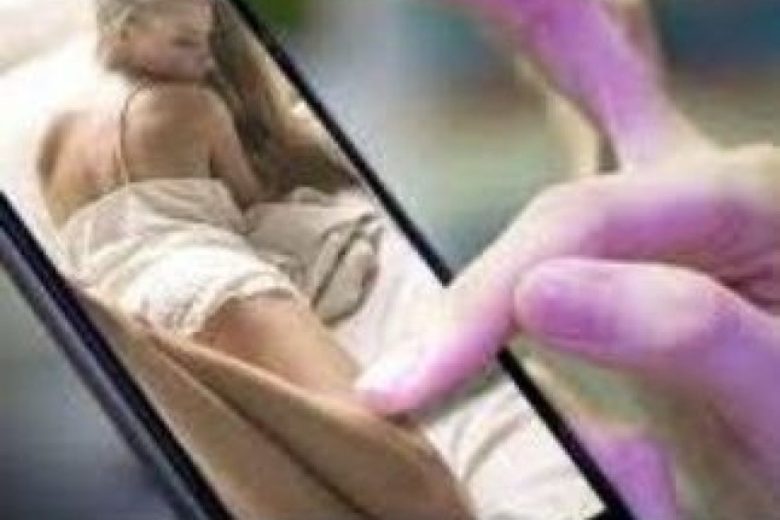 porno_crop1566228631715.jpg_1845643165.jpg