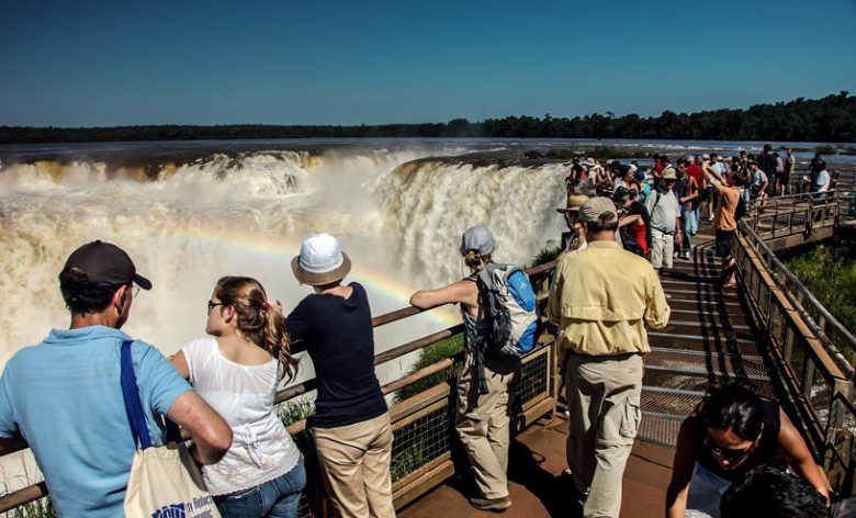 cataratas-iguazu-4-39h72hnuo7lg-3f0grtih7j60-1vj0vn170e90-816x494.jpg