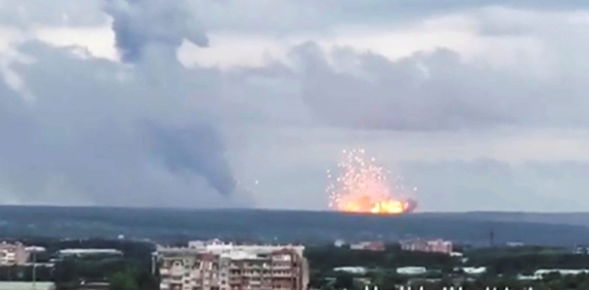 exploto-una-base-militar-en___3QpSA4lew_1256x620__1.jpg