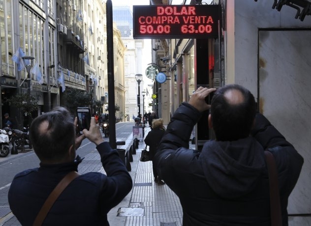 dolarva.jpg