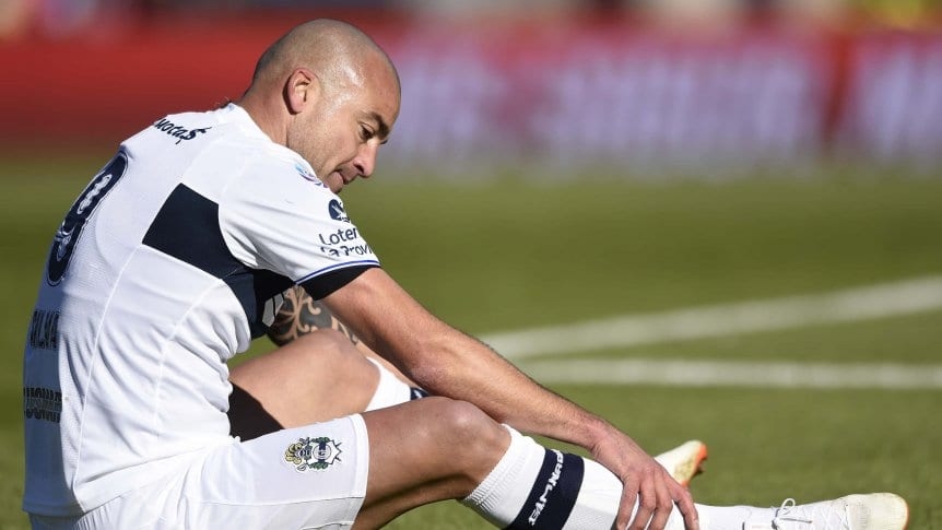 santiago-silva-gimnasia_862x485.jpg