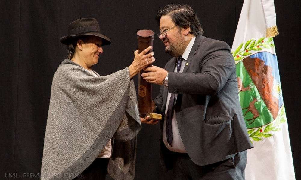 Honoris-Causa-Silvia-Rivero-15-1000x600.jpg