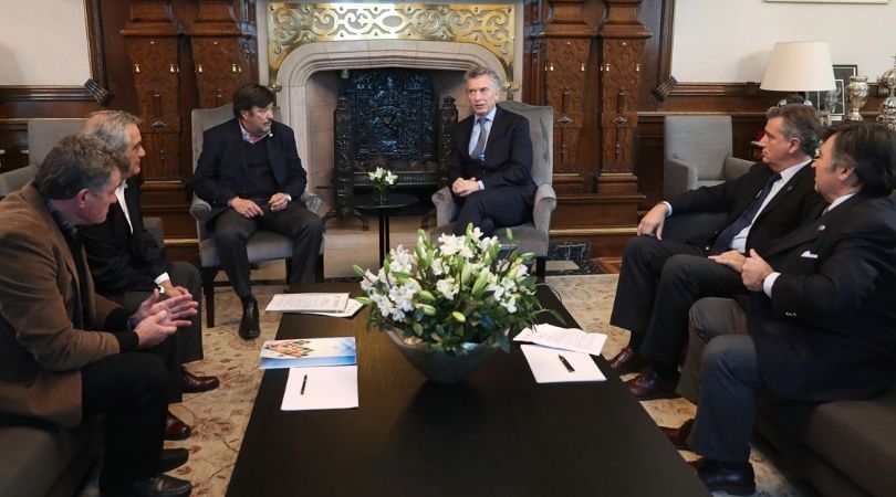 macri_mesaenlace_1.jpg_1956802537.jpg