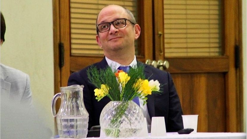 esteban_klor_x1x_crop1566989256341.jpg_258117318.jpg