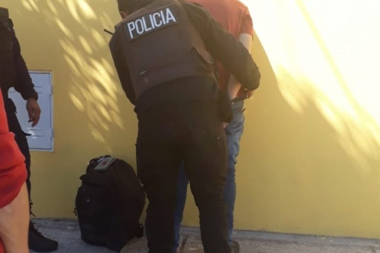 detenidook.jpg