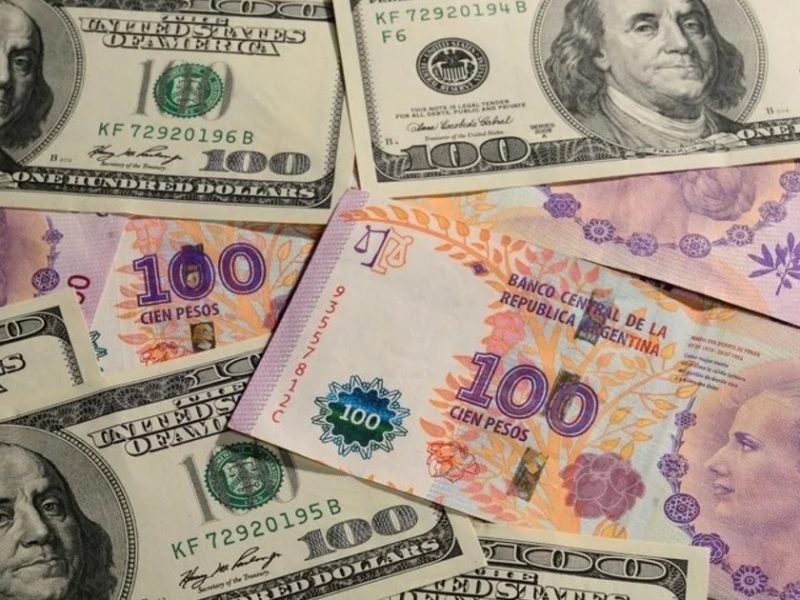 dolaresypesos.jpg