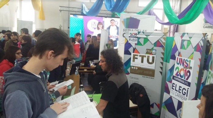 Universidad de Turismo.jpg