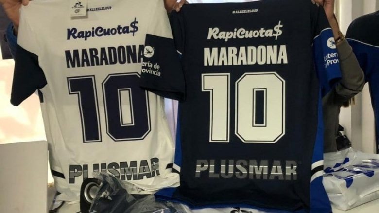 maradonacasaca.jpg