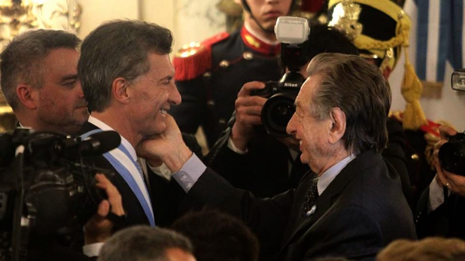 macris.jpg