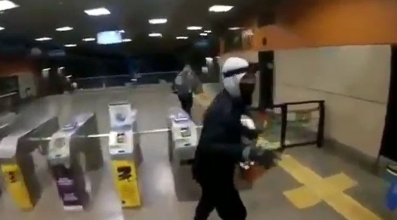ataque_subte_1.jpg_1956802537.jpg