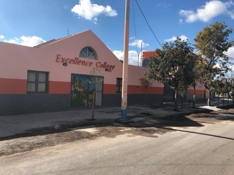 excelene.jpg_2059102761.jpg