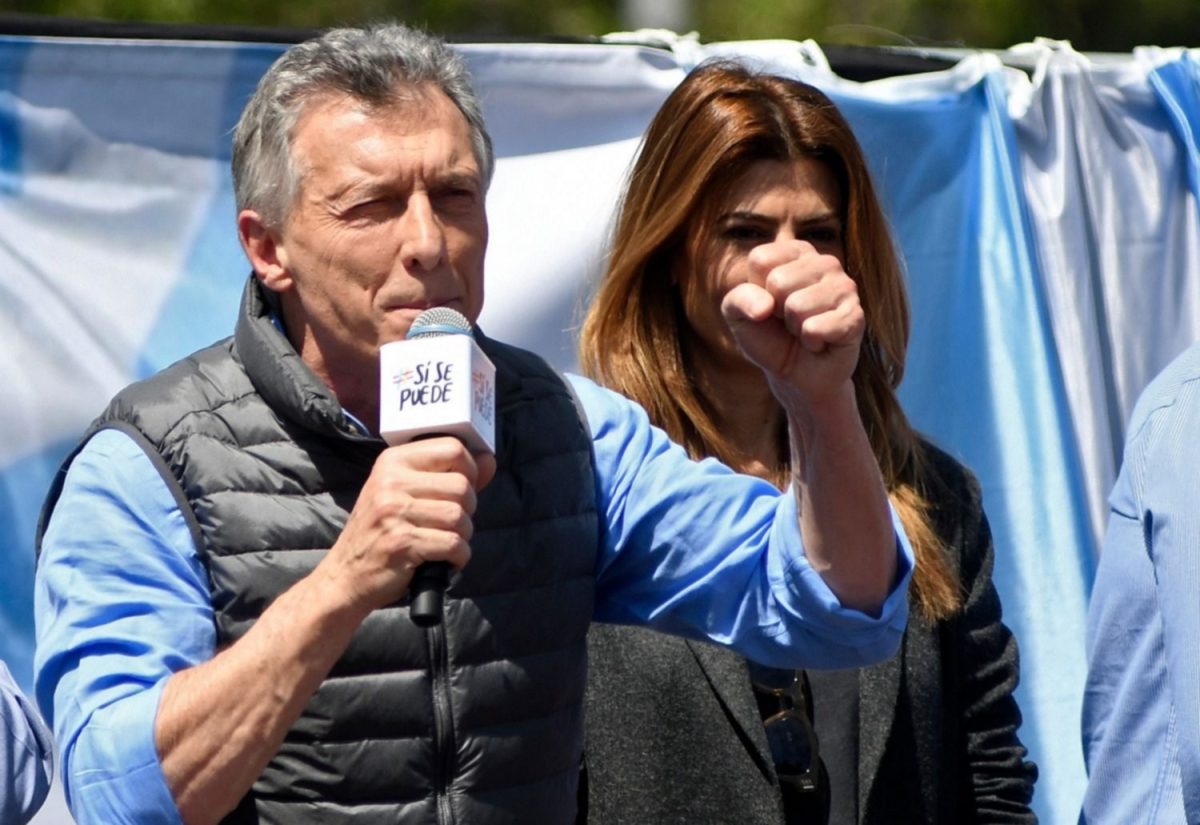 macri_2C_un_cartel_sobre_el_aborto_y_un_mensaje_a_favor_de_las_dos_vidas_.jpg