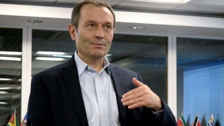 gustavo beliz.jpg