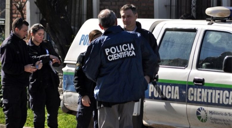 policia_necochea_1.jpg_1956802537.jpg