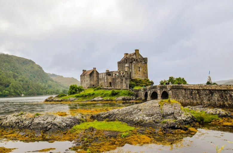 Los-castillos-mas-bonitos-de-Escocia-Eilean-Donan-Castle.jpg