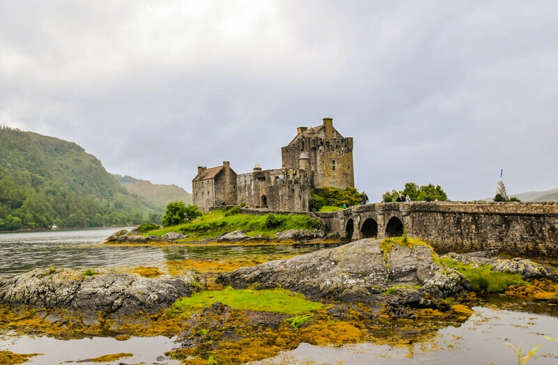 Los-castillos-mas-bonitos-de-Escocia-Eilean-Donan-Castle.jpg