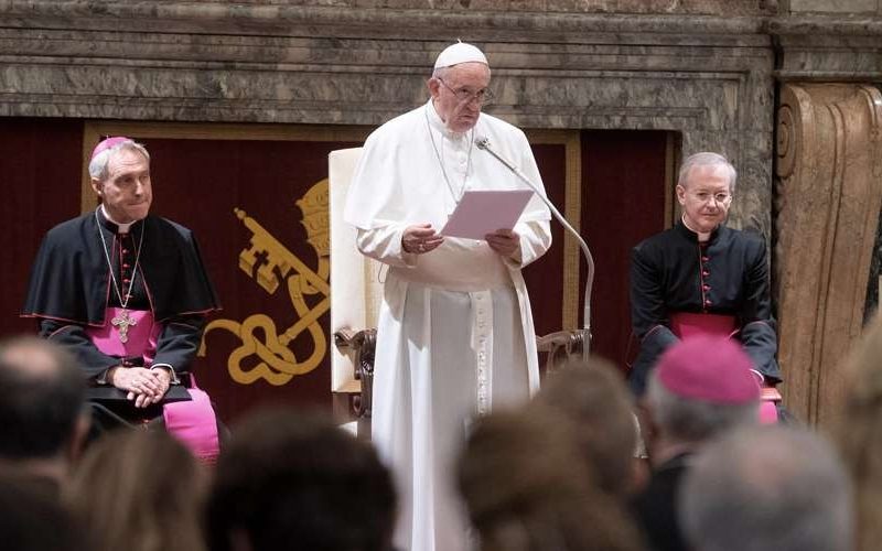 PapaFrancisco_SalaClementina_27sep2019_VaticanMedia.jpg