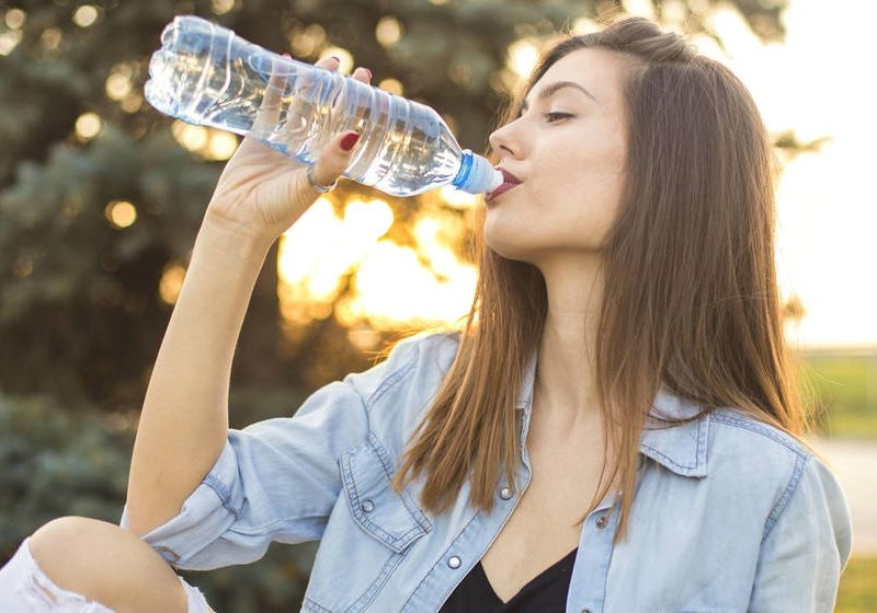 estas-bebiendo-demasiada-agua.jpg