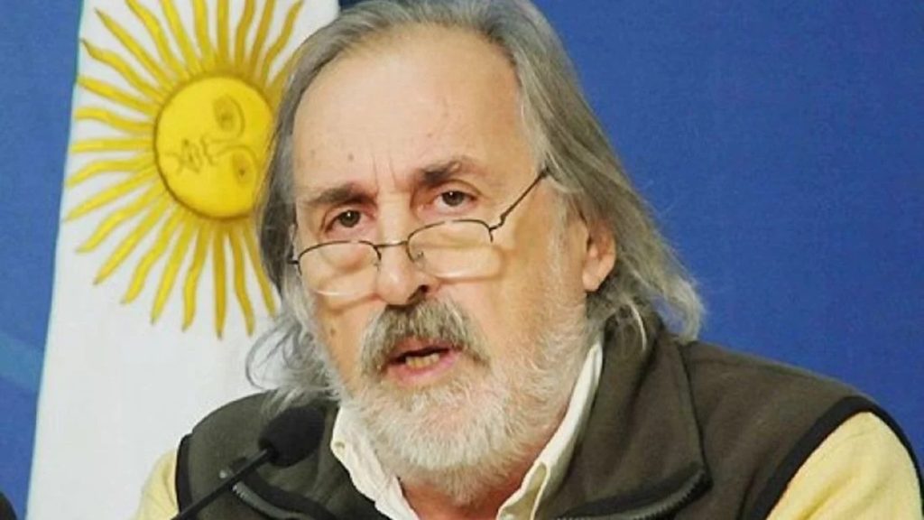 Estebanbrancocapitanich.jpg