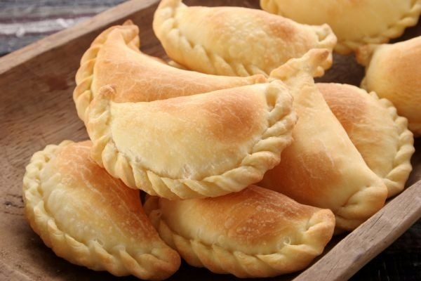 prepizzas-y-empanadas-caseras-D_NQ_NP_860896-MLA28048439795_082018-F.jpg