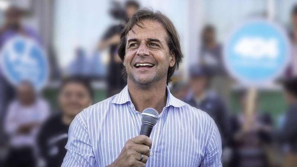 lacalle-pou_1.jpg_429366282.jpg