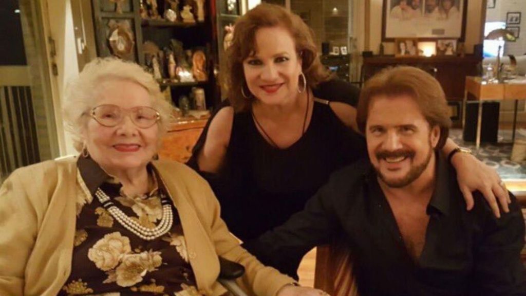 engracia-pimpinela-860151.jpg