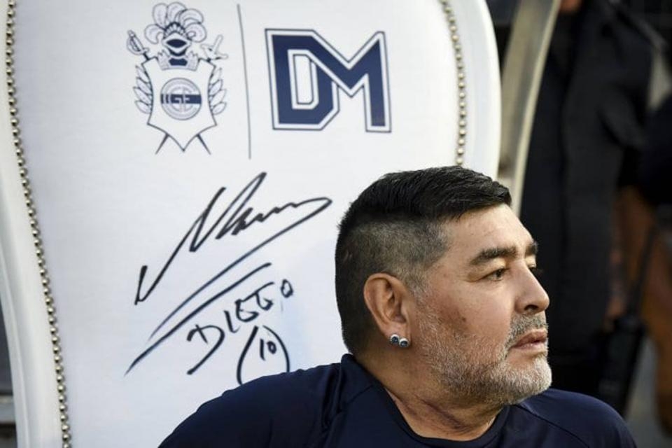 maradona-20sillon.jpg