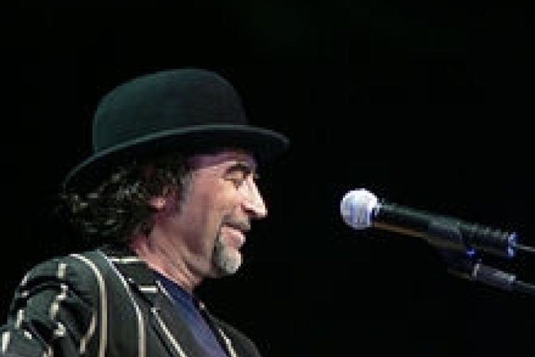 220px-Joaquin_Sabina_in_Gran_Canaria_2006.jpg