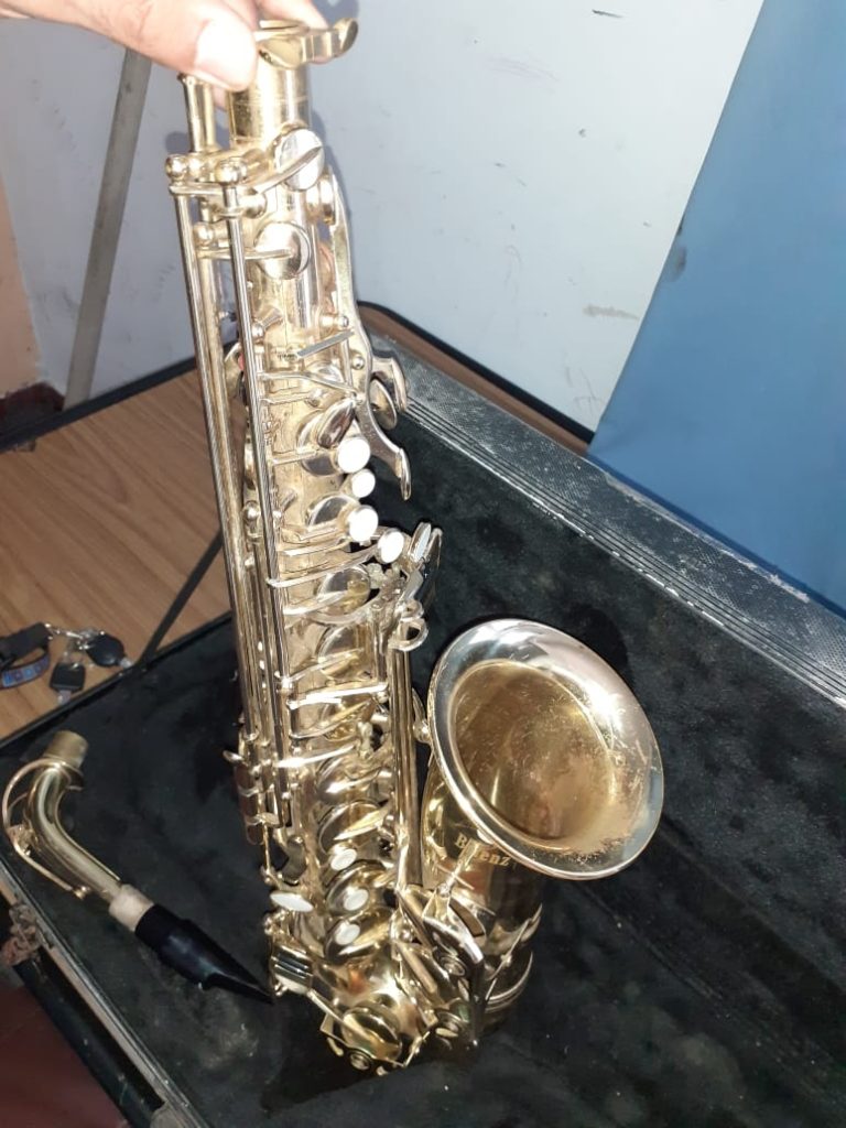 saxo-1.jpg