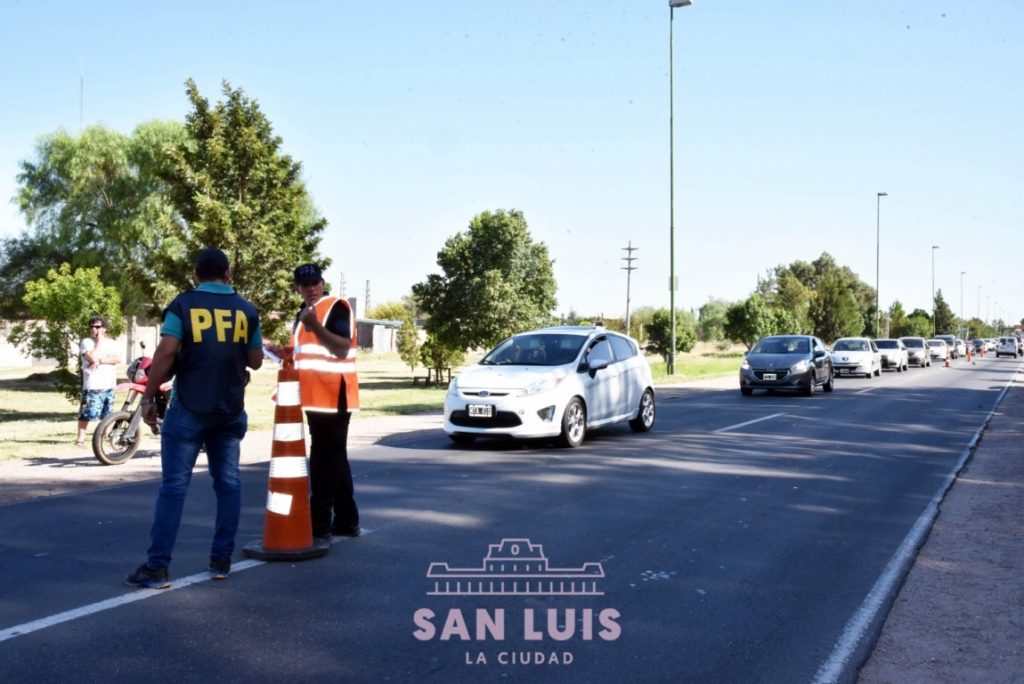 Control vehicular con Policía Federal (9).jpg