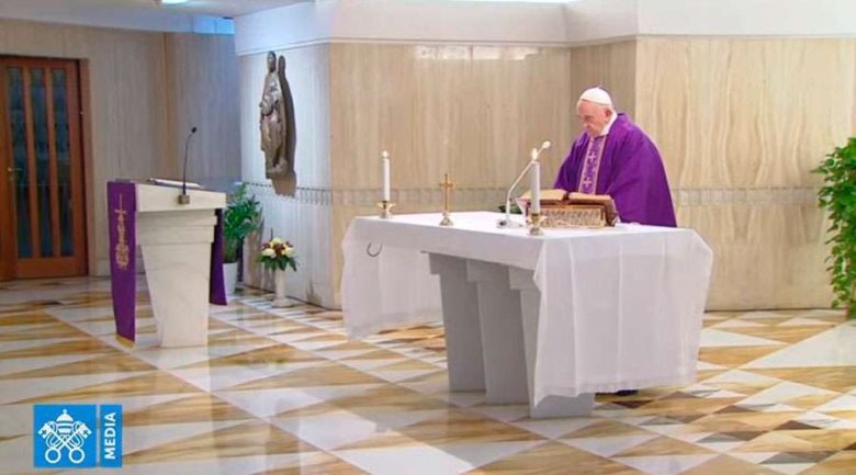 Misa-Casa-Santa-Marta-Youtube-09032020.jpg