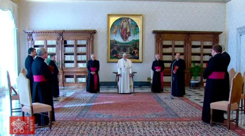 Papa-Francisco-Audiencia-Youtube-11032020.jpg