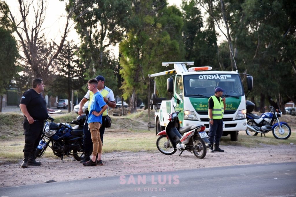 Control de tránsito con Policía Federal (2).jpg