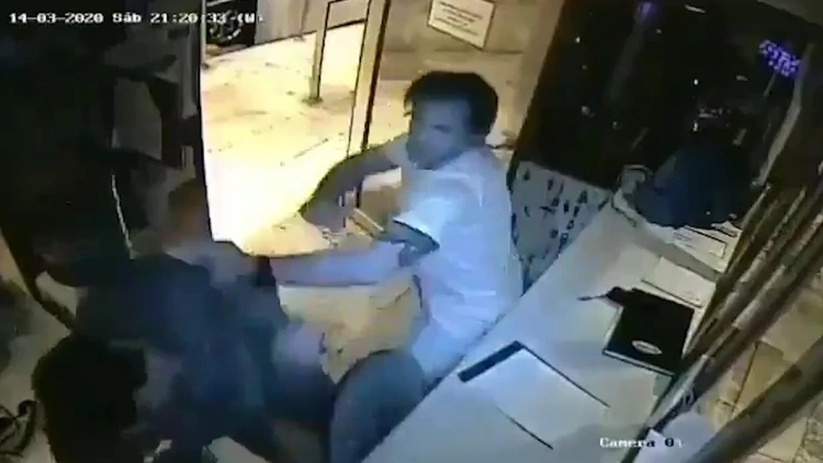 Sin títsdfadaulo.jpg