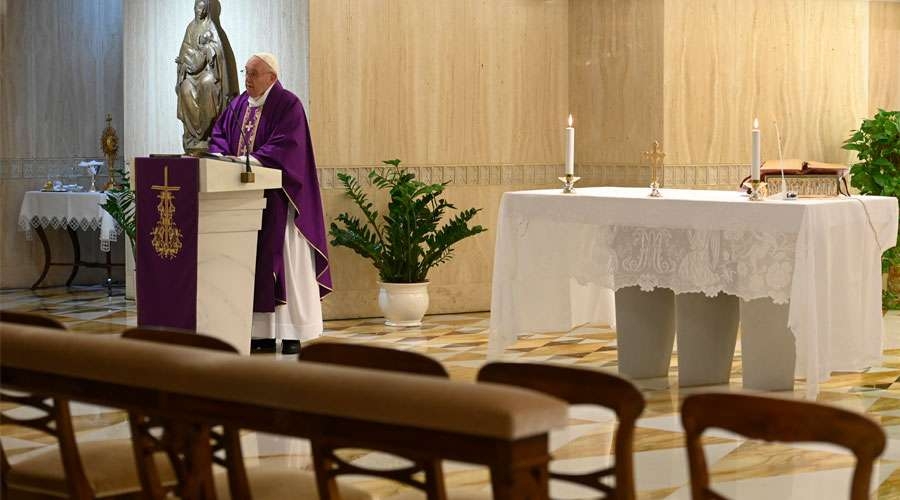 Papa-Francisco-Misa-Casa-Santa-Marta-Vatican-Media-28032020.jpg