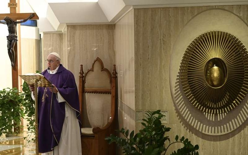 PapaFrancisco_MisaCasaSantaMarta_30Marzo2020_VaticanMedia.jpg