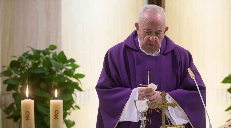 Papa-Francisco-Misa-Santa-Marta-Vatican-Media-08042020.jpg
