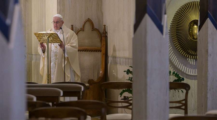 Papa-Francisco-Misa-Casa-Santa-Marta-Vatican-Media-14042020.jpg