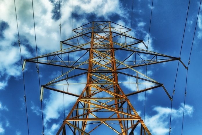 energia-electrica-696x464.jpg