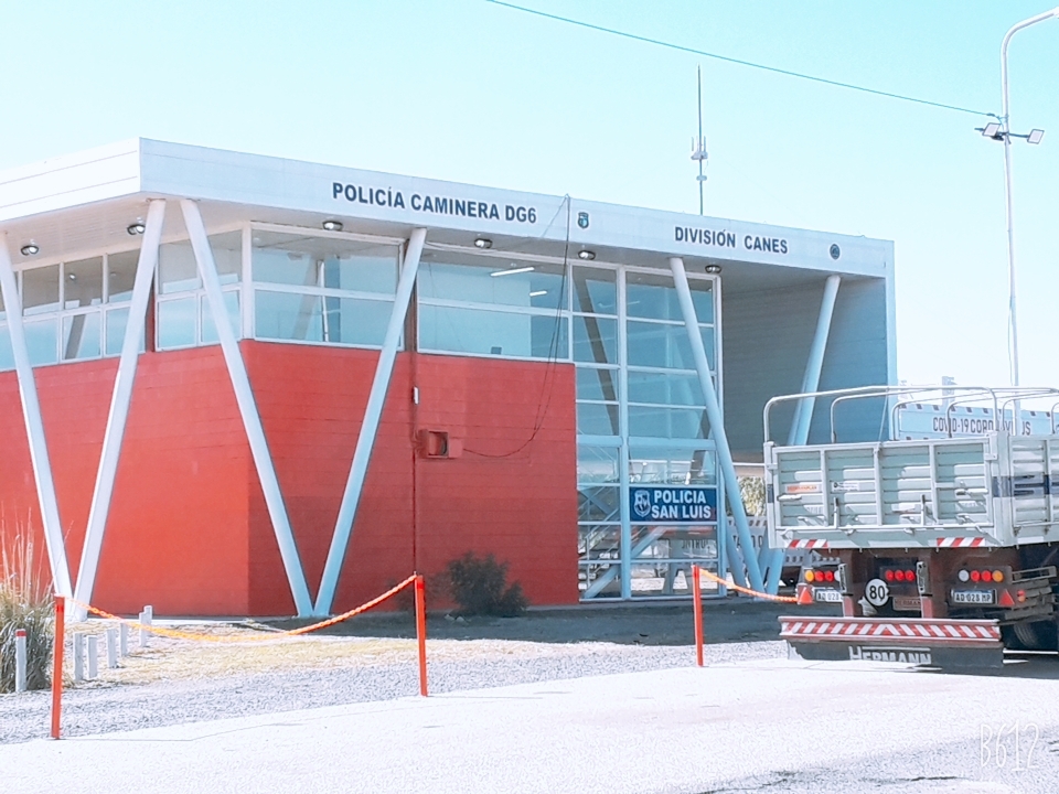 puesto-de-control-policial (1).jpg