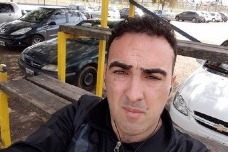 balean-a-un-profesor-de___9nyvziJay_340x340__1.jpg
