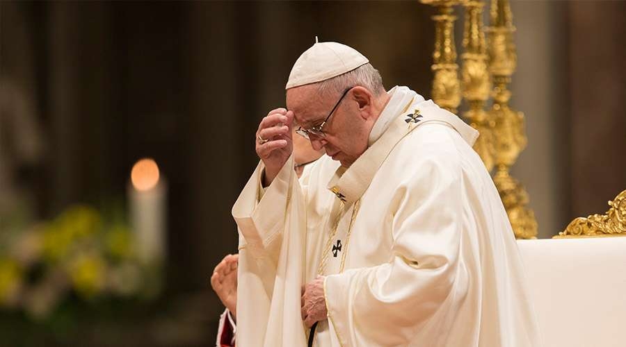 PapaFrancisco_Oracio´n_MarinaTestino_10719.jpg